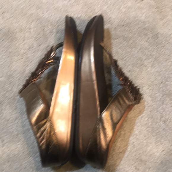 FitFlop Cha Cha Bronze/Brown Slip OnThong Sandals-Size 8 - Picture 4 of 8